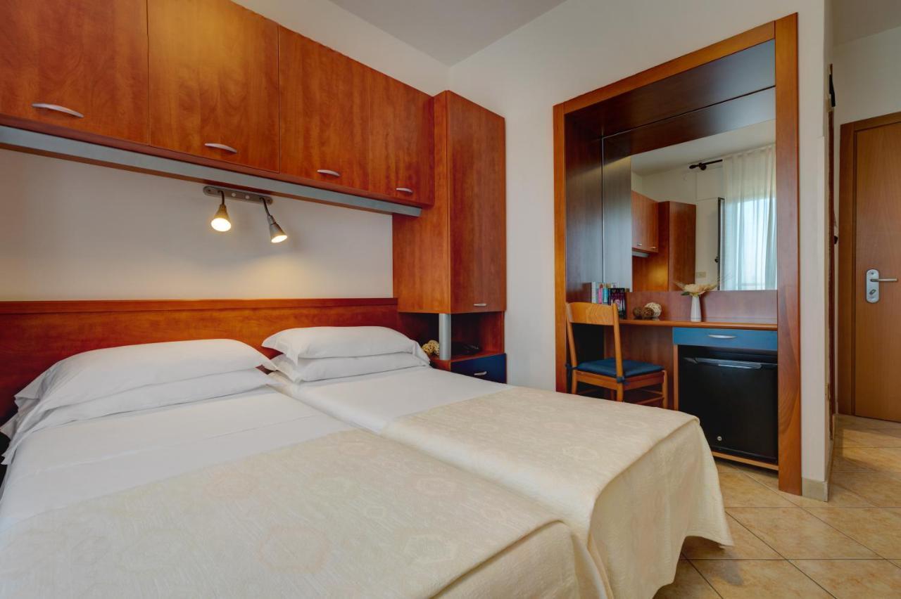 Hotel Frank Lido di Jesolo Eksteriør bilde